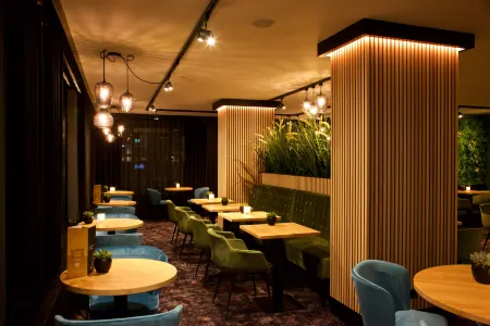 Hotel Arrows Отели в г. Landerd