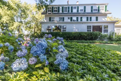 The Huntting Inn Hotel di Sag Harbor