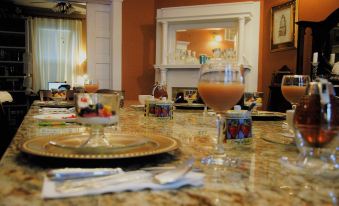 메나 여행의 완벽한 숙소 Janssen Park Place B&B와 Executive Inn at Mena 그리고 Sassafras Inn 중 어디가 좋을까?