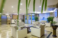 Ayhan Hotel Hotels in Muratpasa