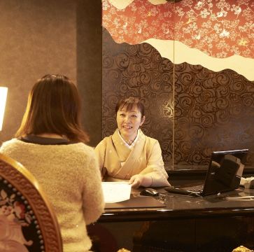 기누가와 온센 산라쿠 외관