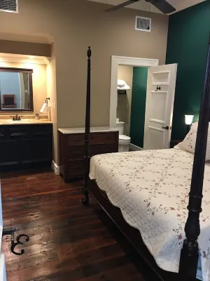 Historic Kahn Hotel Hotels in Jefferson