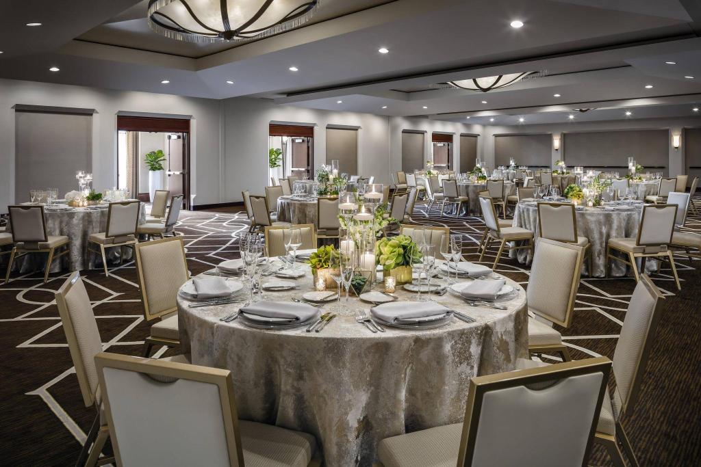 The Gwen, a Luxury Collection Hotel, Michigan Avenue Chicago Over view