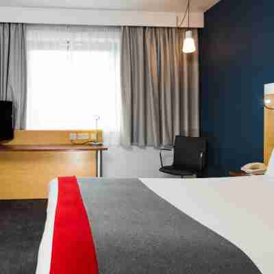 Holiday Inn Express Stevenage Rooms