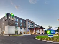 Holiday Inn Express & Suites Terrace Các khách sạn gần Tillicum Twin Theatres