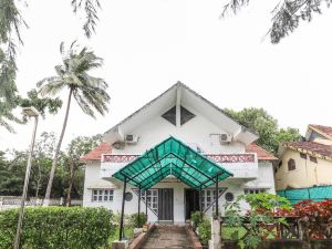 OYO Dumas Homestays