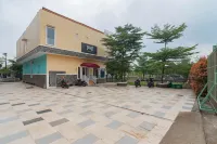 Sans Resort Parung Bogor - 3-Star