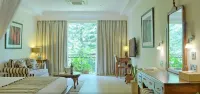 Sovereign Hotel Hotels in 