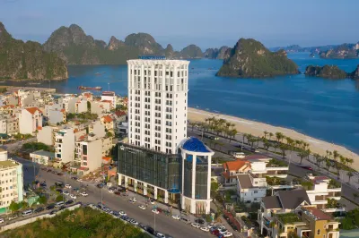 Paddington Hotel Halong Bayview Hôtels à proximité de : Chùa Quang Nghiêm
