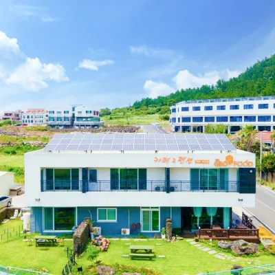 Seogwipo Geora Pension Отели рядом с достопримечательностью «Дельфинарий Marine Park»