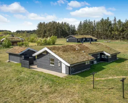 "Frerich" - 1.5km from the Sea Hoteles en Saltum