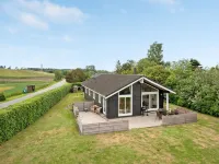 "Annesophie" - 300m to the Fjord Hotels in Jaegerspris