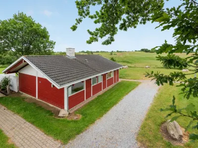 "Ditte" - 300m from the Sea