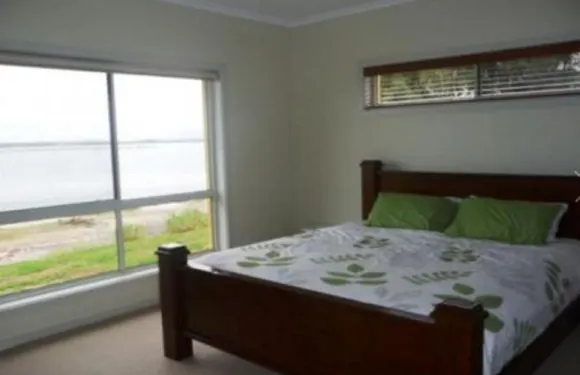 科芬貝灣假日短租-峽景小屋