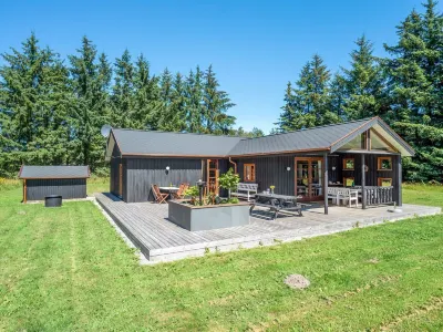 "Marla" - 1.1km from the Sea Hotels near Lergraven