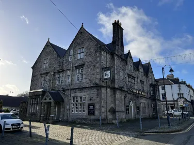 The Bull Hotel Hotels in Rhosgoch
