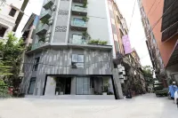 SKY HOTEL Central Phnom Penh - Rooms & Apartments Hotels near Wat Ounalom