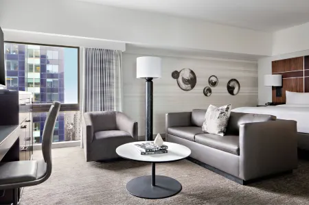 New York Marriott Marquis Отели рядом с достопримечательностью «Institute for the Study of the Ancient World at NYU»