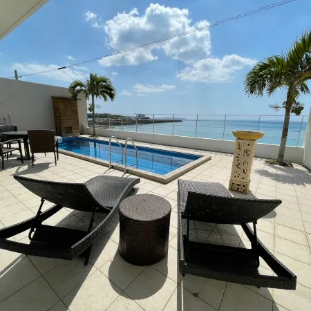 A Luxurious Detached House with a Pool Located IN