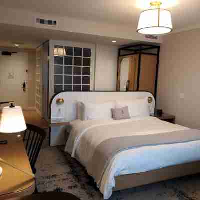 The Brenton Hotel Rooms