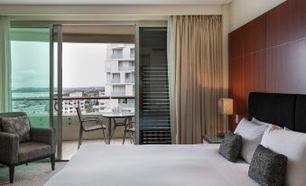 Pullman Auckland Hotel & Apartments
