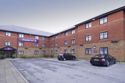 Premier Inn Manchester Tameside Hyde Hotel in zona Stalybridge Library