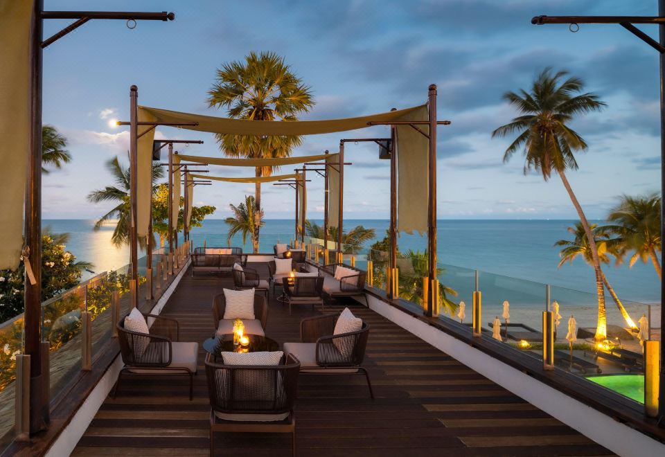 머큐어 사무이 차웽 타나 수영장