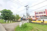 Urbanview Hotel Istana Bangun Jagad Indramayu by RedDoorz Hotels in Indramayu