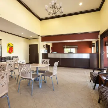 Super 8 by Wyndham Fairfield, TX