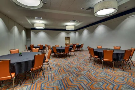 Drury Inn & Suites Iowa City Coralville