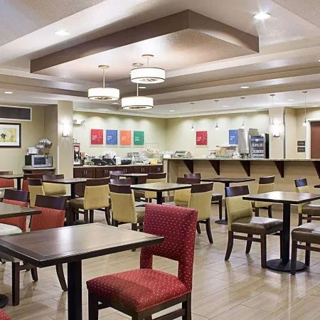 Comfort Suites