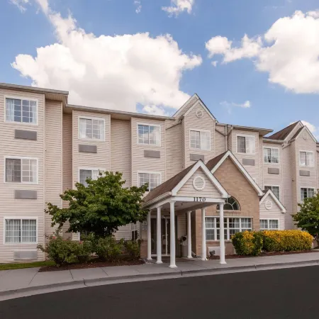 Microtel Inn & Suites by Wyndham BWI Airport Baltimore Отели в г. Линтикум