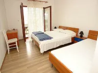 Pansion Gea Hotels in Pag