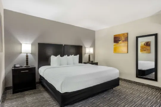 Best Western Plus Jonesboro Inn  Suites Hotel di 