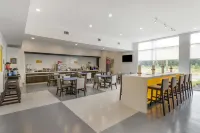 GLō Best Western Pooler - Savannah Airport Hotel - breakfast