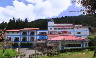 Alishan Youth Activity Center