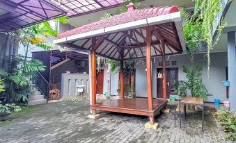 Kartini Guest House Near Alun Alun Probolinggo