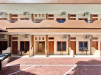 RedDoorz Syariah Near Pasar Raya Padang Hotel a West Padang