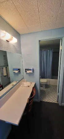 Holiday Host Motel & RV Park