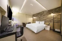 Haman Galleria Hotels in Haman-gun