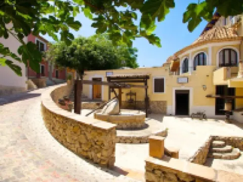 Occidental Pueblo Acantilado