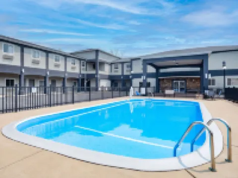 Days Inn & Suites by Wyndham Niagara Falls/Buffalo Hotéis em Niagara County