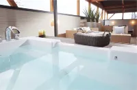 ＨＯＴＥＬ　ＳＬＯＷ　ＶＩＬＬＡＧＥ Hotels in Iide