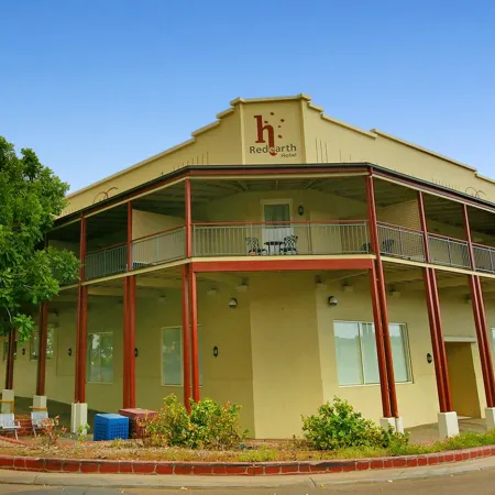 Redearth Boutique Hotel