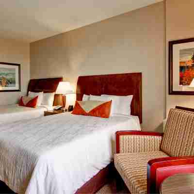 Hilton Garden Inn Calgary Airport Rooms