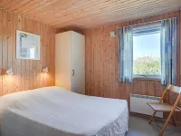 "Kirsten" - 800m from the Sea Hotels in Henne