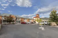 Best Western Plus Butte Plaza Inn - parking