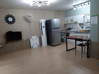 Gimcheon Wind Jaeduri Pension Hotels near Daesaam