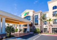 Holiday Inn Express & Suites Eureka