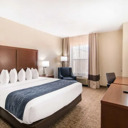 Comfort Inn & Suites Junction City - Near Fort Riley
